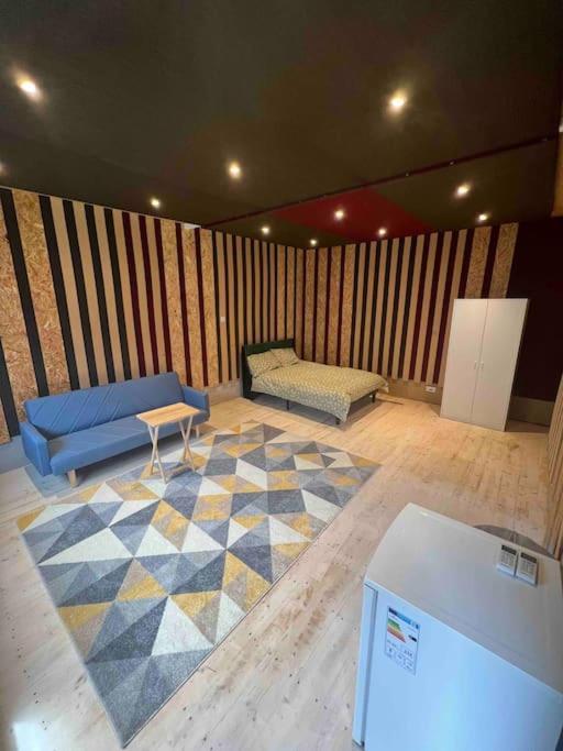 Newly Built Large Garden Ensuite Guest Studio Borehamwood Exterior photo