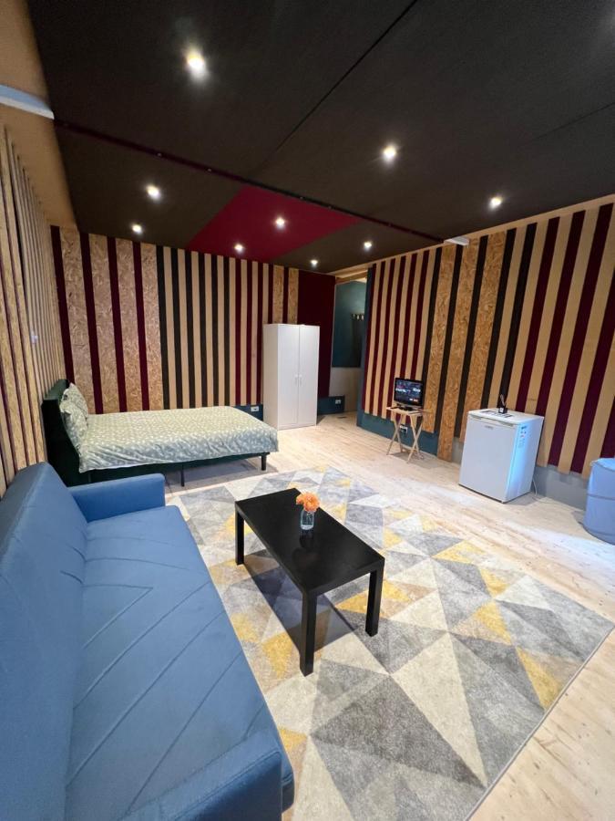 Newly Built Large Garden Ensuite Guest Studio Borehamwood Exterior photo